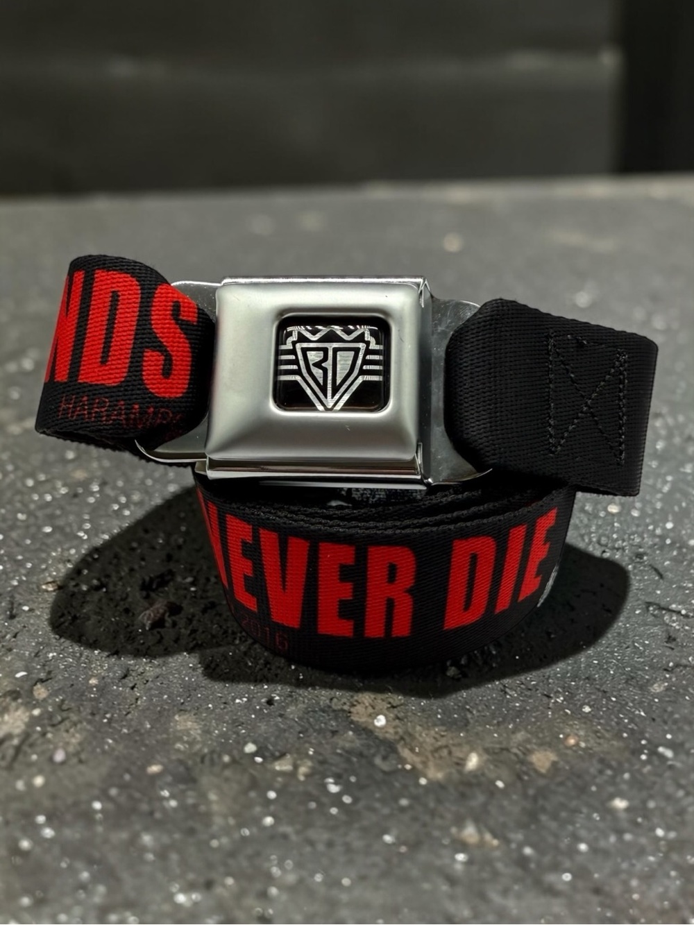 Harambe Legends Never Die Seatbelt Belt By Buckle Down Red Black Sz XL 32-52